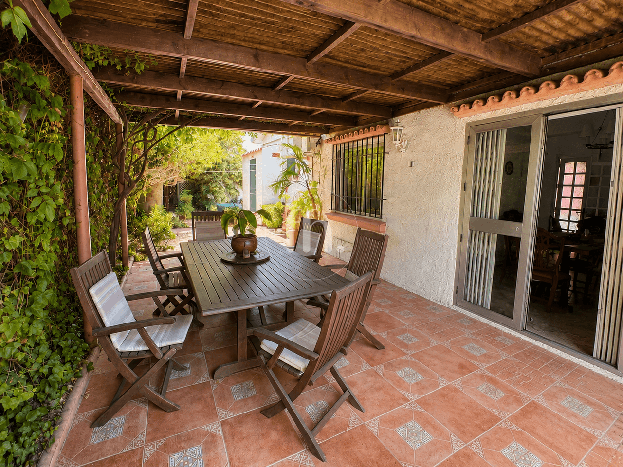 Charming Detached Villa For Sale in Don Pedro, Estepona — alternate view