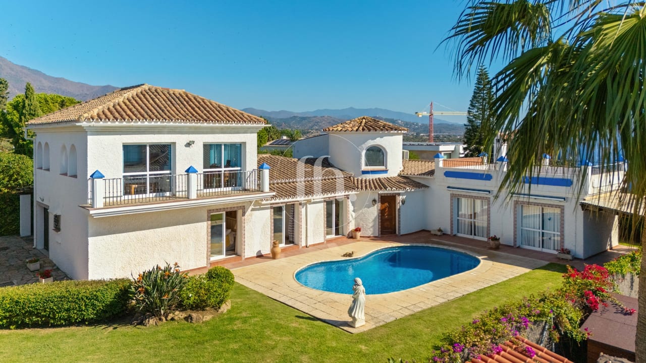 Spacious Six-Bedroom Detached Villa in Don Pedro, Estepona – Exclusive to Future Homes